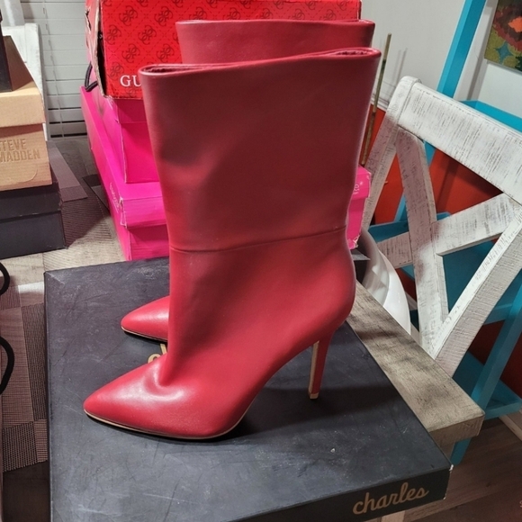 Charles by Charles David new in box Size 8 Like New - Picture 1 of 4